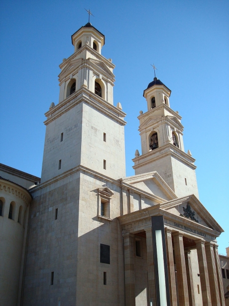 1024px-Basilica_s._pascual.JPG