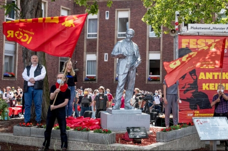 Screenshot_2020-06-20 Gelsenkirchen Linksextreme enthüllen Lenin-Statue.jpg