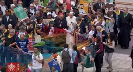 Screenshot_2019-10-08 Vatican News - Français(2).jpg