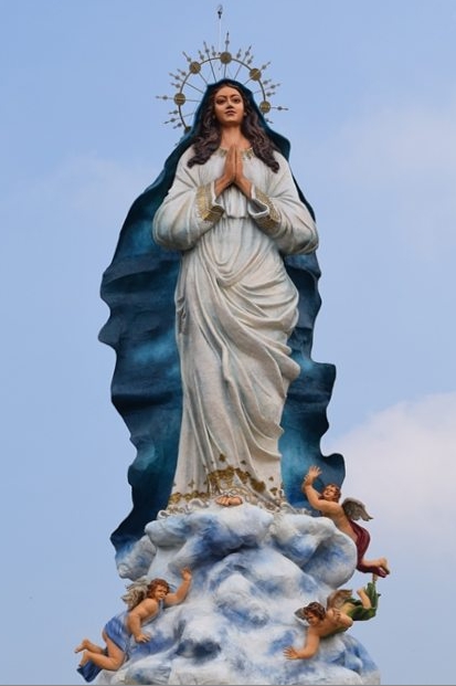 statue2.jpg