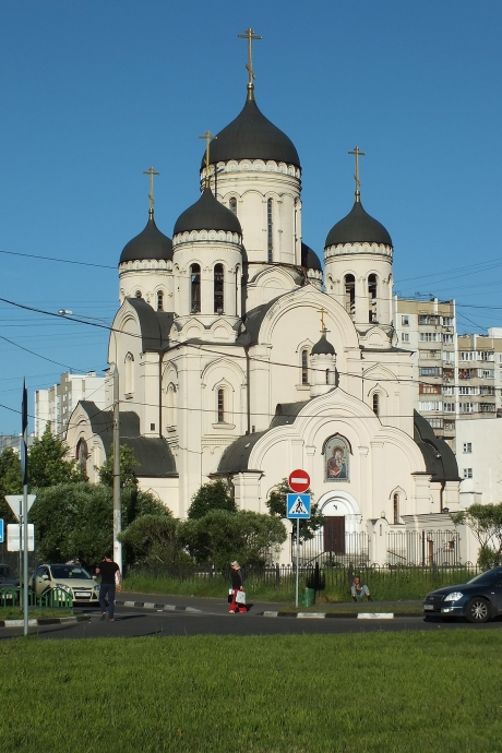 Храм_ Утоли_моя_печали _в_Марьине_(июнь_2015).JPG.jpg