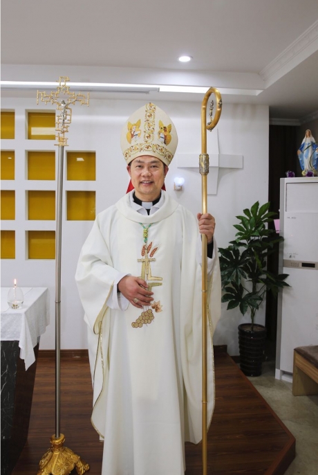 Msgr Shao Zhumin.jpg