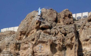 Maaloula_Mar_Taqla_falaise dame de la paix.jpg