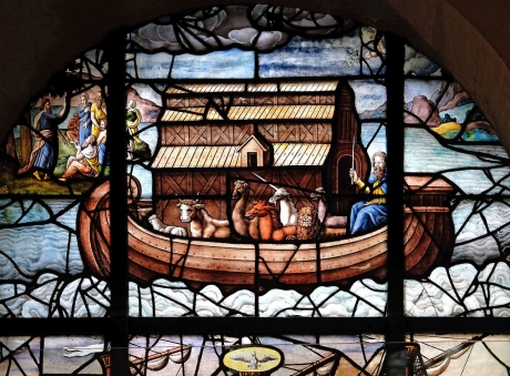 1280px-F0247_Paris_V_eglise_St-Etienne_vitrail_arche_de_Noe_detail_rwk.jpg