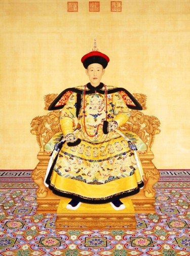 Giuseppe+Castiglione+-+The+Qianlong+Emperor+in+Court+Dress.jpg
