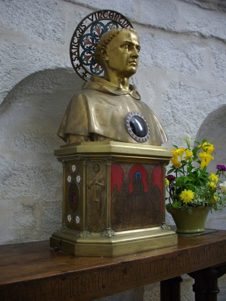 Vannes_cathédrale_-_buste_reliquaire_de_Saint_Vincent_Ferrier.JPG