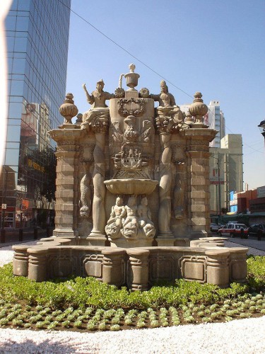 800px-FUENTE_DE_SALTO_DEL_AGUA.jpg