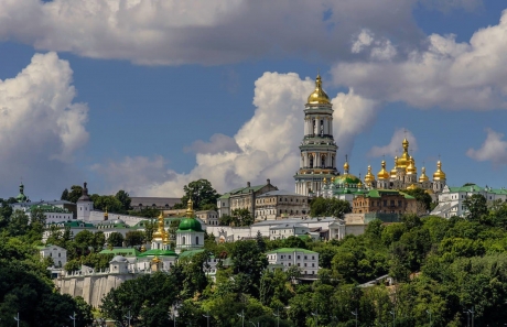 lavra.jpg