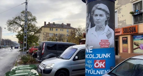 Ursula-von-der-Leyen-imperturbable-apres-avoir-ete-prise-pour.jpg
