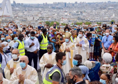 Screenshot_2020-08-17 La fête de l'Assomption connaît un fort engouement à Paris malgré l'épidémie.png