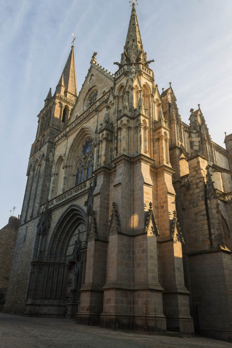 cathedrale_de_vannes_morbihan_france_by_hubert61-d6e4ltt.jpg