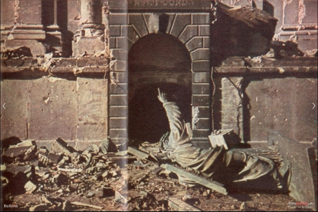Screenshot_2020-08-06 Figura Chrystusa Sursum Corda , Warszawa - 1944 rok, stare zdjęcia.jpg