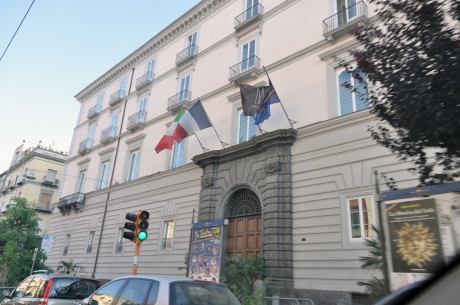 Napoli_2012_-Palazzo_Caracciolo_di_Santobuono_-_by_RaBoe.jpg